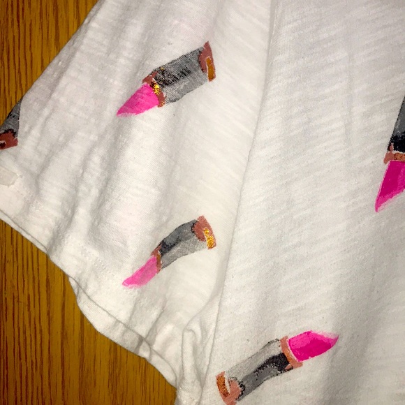 Lane Bryant lipstick t-shirt - Picture 6 of 12